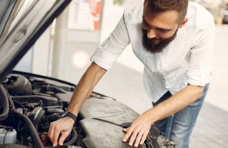 Faire le contrôle de la voiture avant le voyage