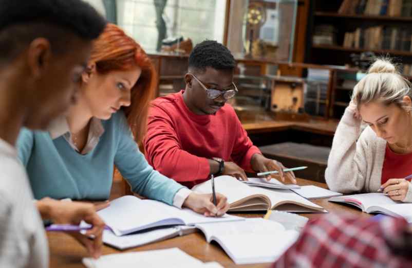 Comment se déroule le séjour linguistique avec Education First ?