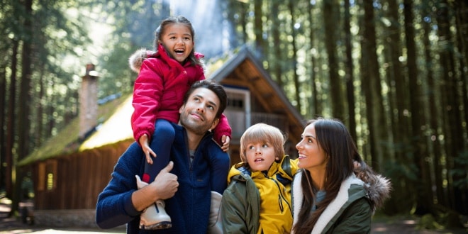 Hébergements            
            
    
        
            Huttopia Forêt des Vosges :  vivre comme Robin des bois        
        
            Une famille testeuse a passé un week-end chez Huttopia au cœur des Vosges. Voici son expérience et son avis sur les activités famille.