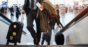 À quelle heure arriver à l’aéroport avant un vol ? Avec ou sans bagage