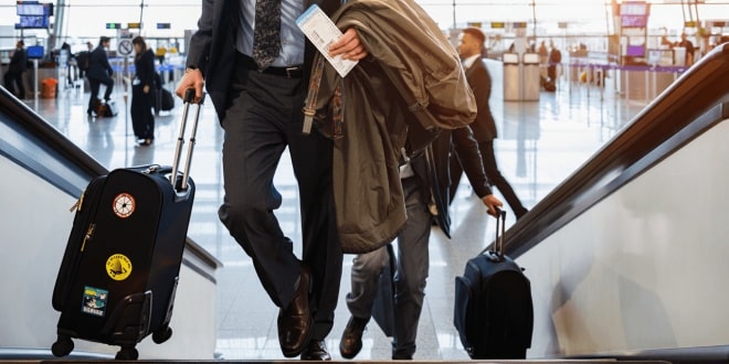 À quelle heure arriver à l’aéroport avant un vol ? Avec ou sans bagage