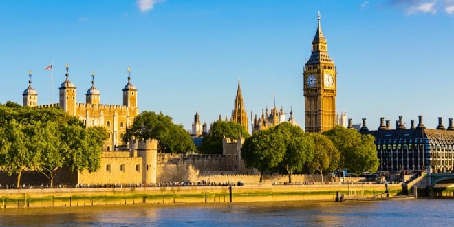 QUE FAIRE À LONDRES EN 4 JOURS ? 12 LIEUX INCONTOURNABLES			
		

			OÙ MANGER À LONDRES ? NOS BONNES ADRESSES