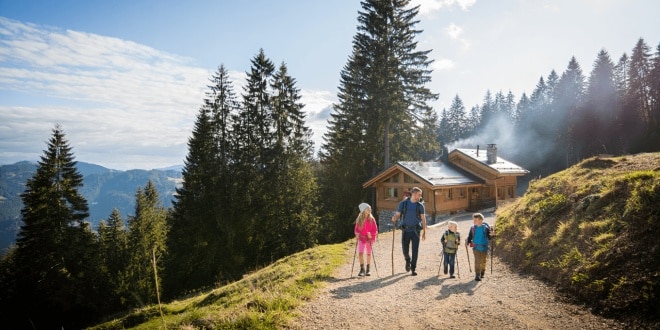 Hébergements            
            
    
        
            Le meilleur des gites nature, loin de tout et de la foule !        
        
            Maison Nature, LE site pour louer un gite nature, loin de la foule pour des vacances en famille ressourçantes !