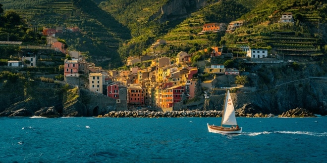 Autour des Cinque Terre, que faire dans les environs - église San Pietro