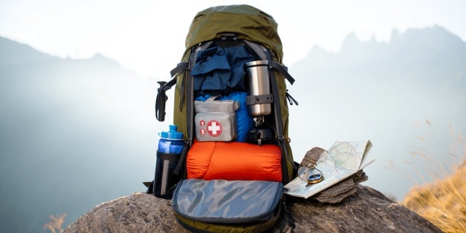 Checklist matériel trek : tous les équipements indispensables