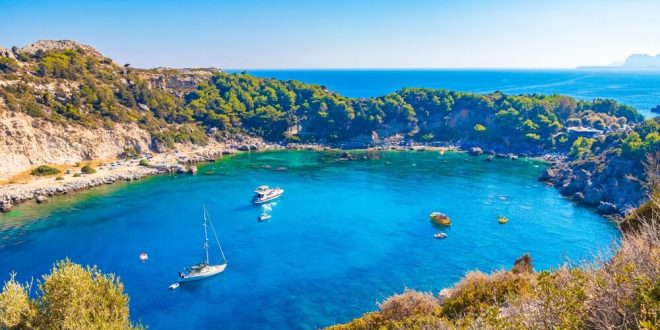 Admirez la magnifique crique de Quinn Bay ©Shutterstock