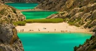 Le lac de Castillon, parmi les plus beaux lacs du Verdon