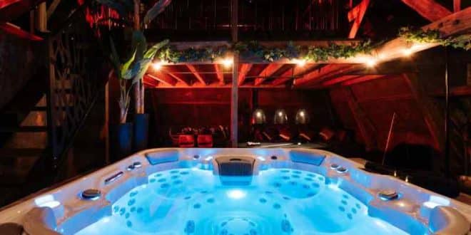 Pourquoi les couples choisissent-ils un love hôtel plutôt qu'un hôtel traditionnel ? LMAC