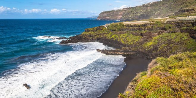 Bollullo, plage de sable noire à Tenerife