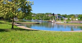 Une partie du grand parc du Mont-Olympe de Charleville-Mézières ©camping-mont-olympe