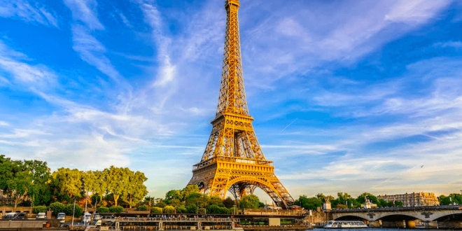 La Tour Eiffel monument incontournable pour visiter Paris © Vivre Paris