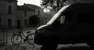 Cinq raisons de choisir un fourgon aménagé plutôt qu'un camping-car ou un van