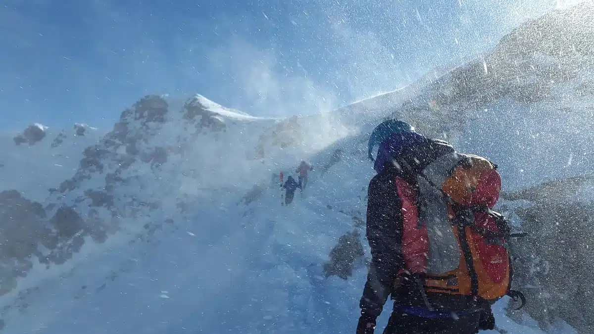 Chalet alpin avec accès direct aux pistes sous le soleil