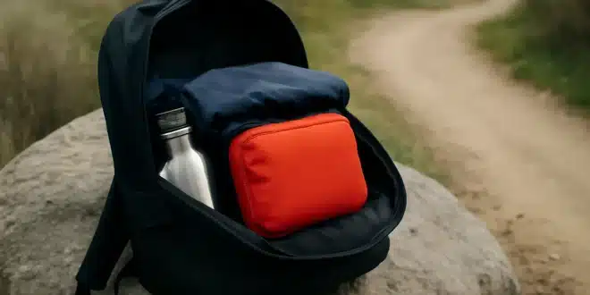 Randonnée d'une journée : quoi prendre dans son sac pour être prêt et en sécurité ?