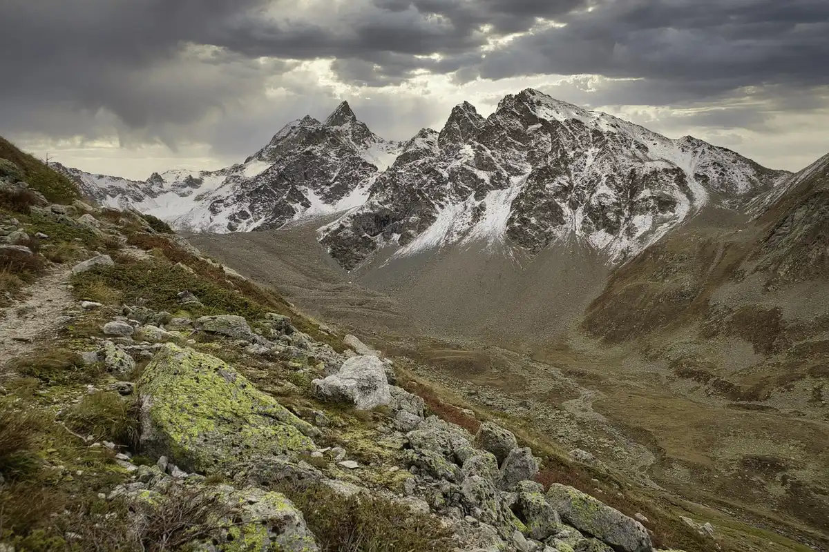 Sentier de randonnée dans les montagnes des Tatras près de Zakopane